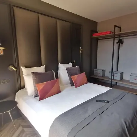 Mercure Viguier Du Roy מלון