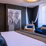 Mercure Viguier Du Roy 4*