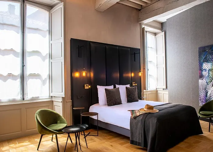 Hotel Mercure Viguier Du Roy 4*