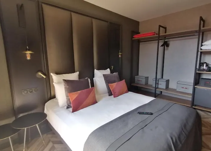 Mercure Viguier Du Roy Szálloda