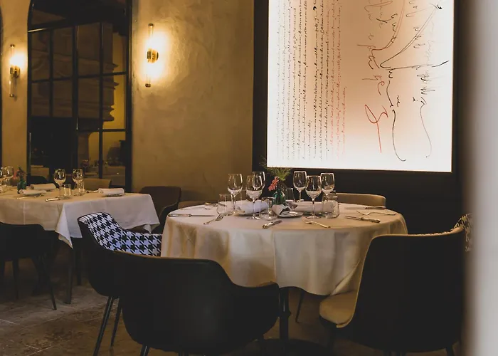 Mercure Viguier Du Roy Szálloda 4*