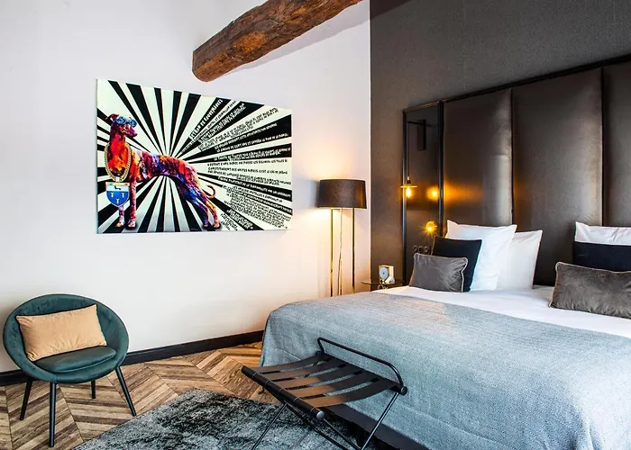 Mercure Viguier Du Roy Hotel